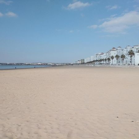 Primera Linea De Playa En Valdelagrana El Puerto de Santa Maria Exterior foto
